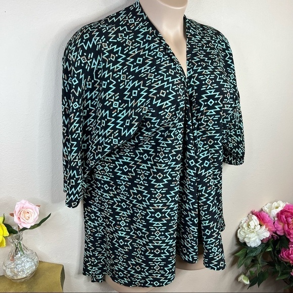L Black & Green Geometric Boho Kimono Style Shrug Short Sleeve Large - Picture 2 of 7